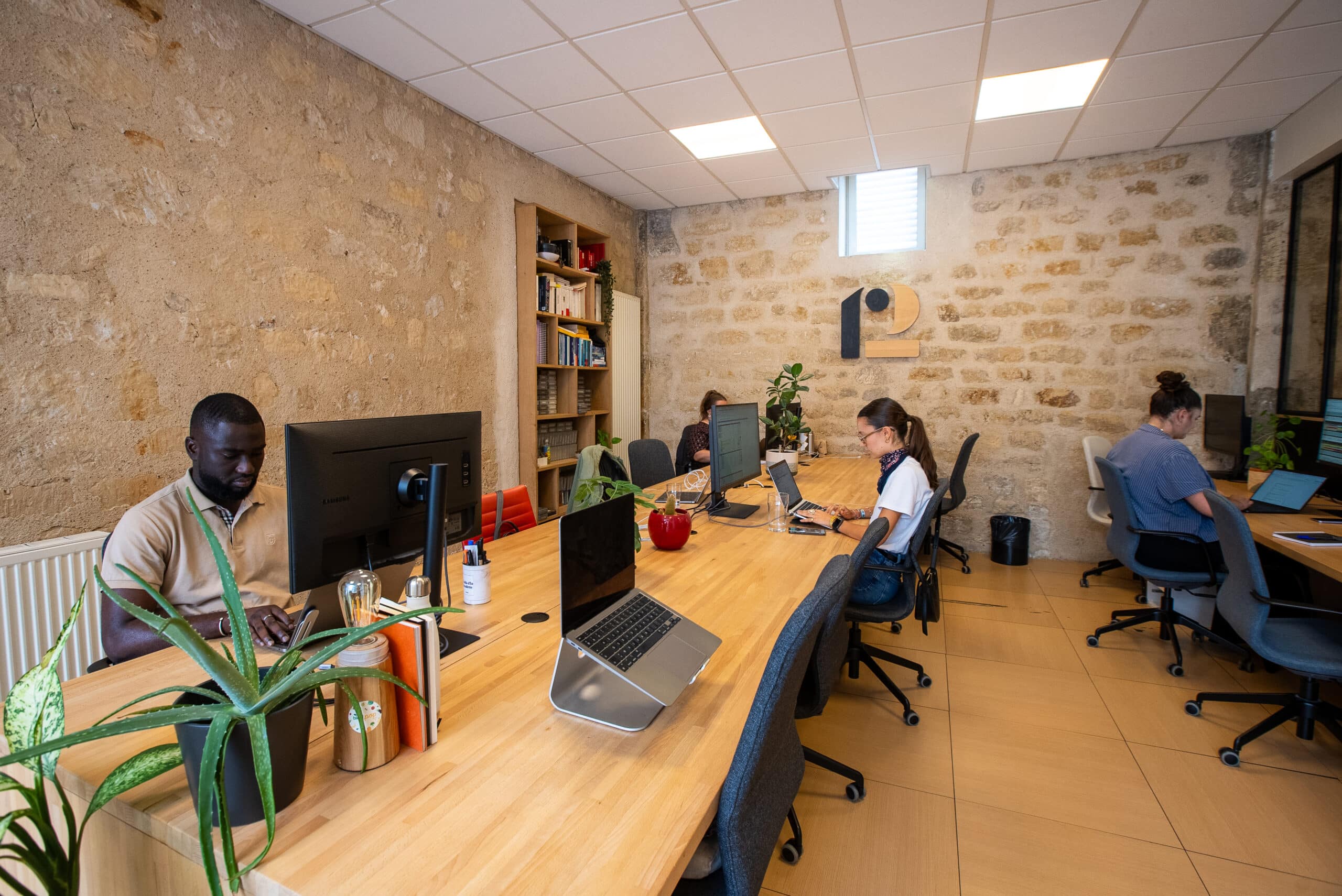 UN BUREAU À QUELQUES PAS DE MONTPARNASSE