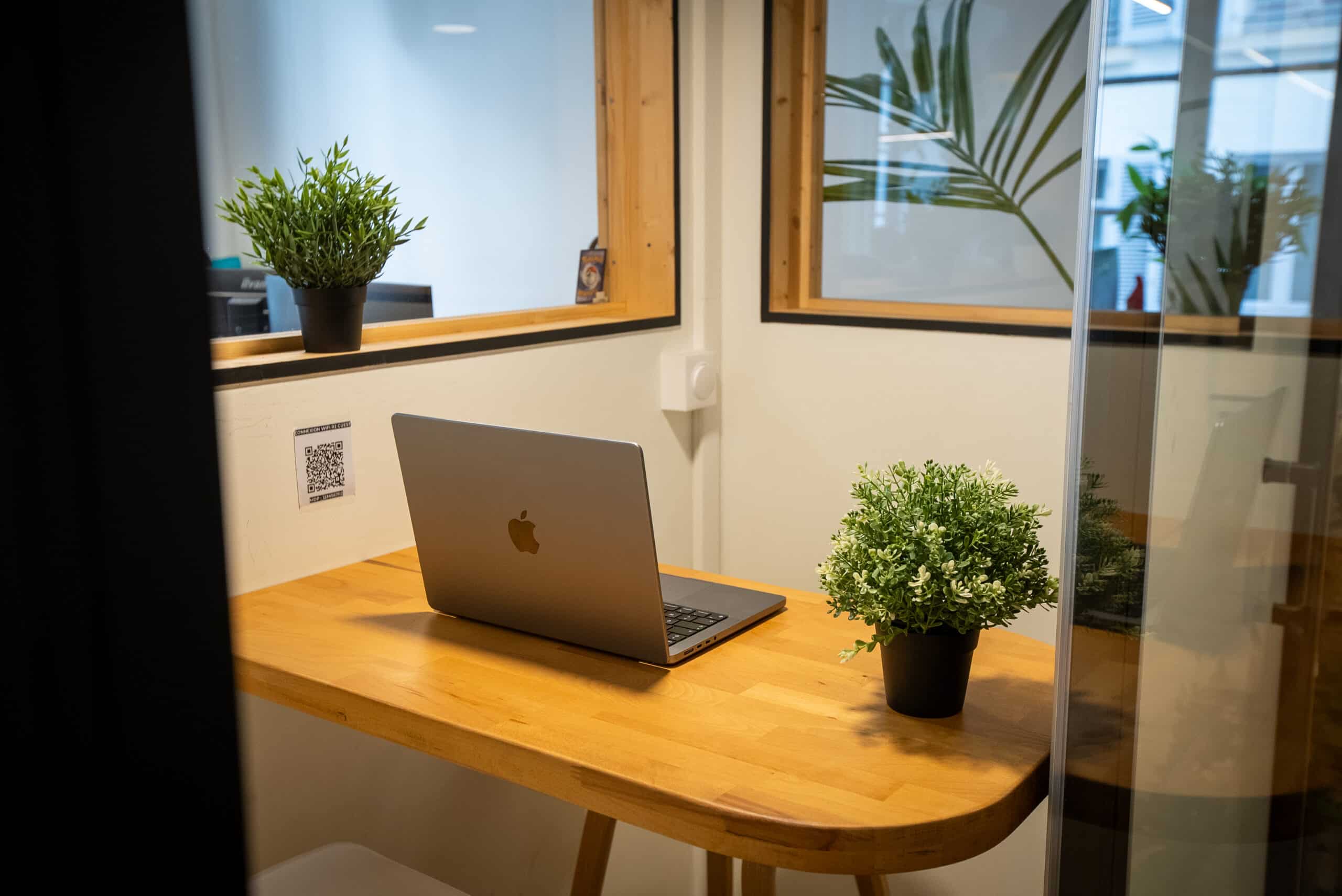 UN BUREAU À QUELQUES PAS DE MONTPARNASSE